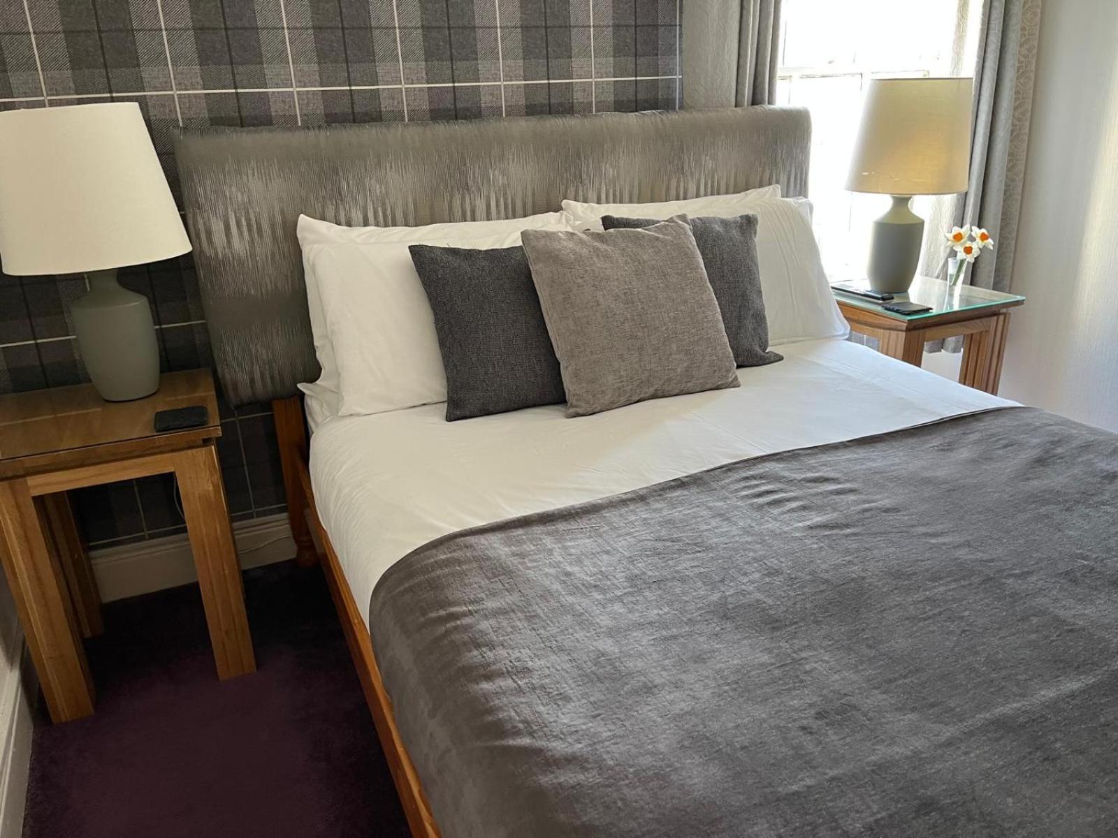 Smugglers Hotel Brixham Exteriör bild
