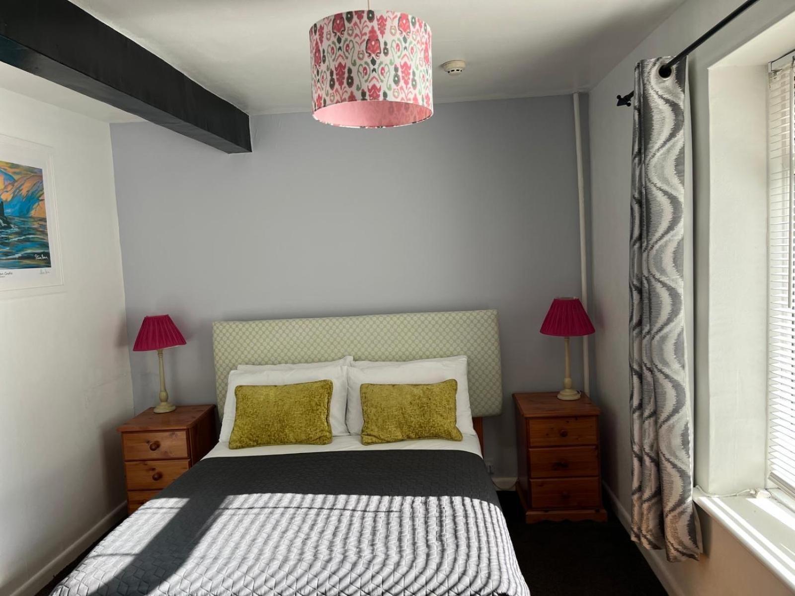 Smugglers Hotel Brixham Exteriör bild